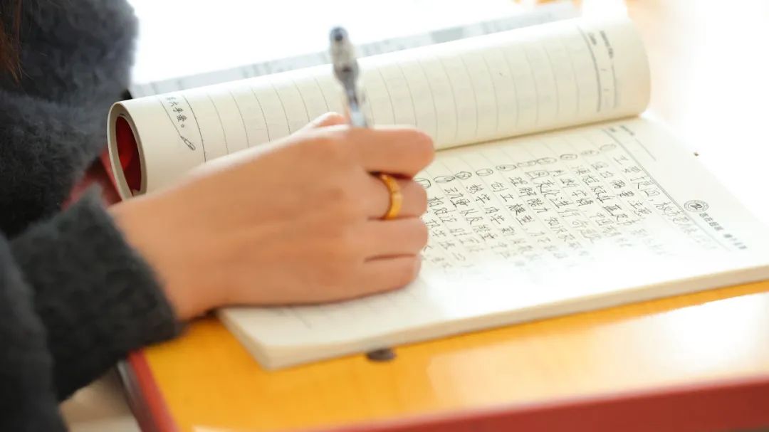 盐山八中 |名师云集,共研高考——河间英华学校邀请我校优秀学科组长共研2024高考 第44张 盐山八中 |名师云集,共研高考——河间英华学校邀请我校优秀学科组长共研2024高考 第44张