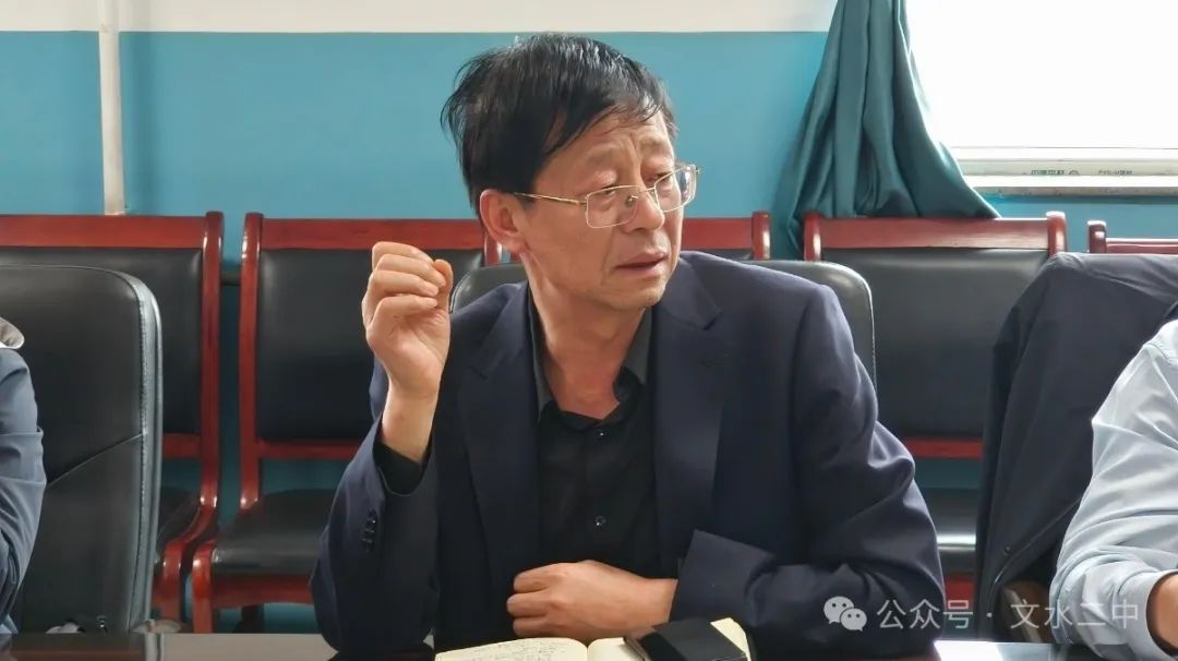 凝心聚力赢高考,集思赋能助梦圆|县教科局领导莅临我校调研高考备考工作 第12张 凝心聚力赢高考,集思赋能助梦圆|县教科局领导莅临我校调研高考备考工作 第12张