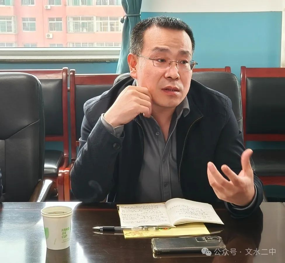 凝心聚力赢高考,集思赋能助梦圆|县教科局领导莅临我校调研高考备考工作 第9张 凝心聚力赢高考,集思赋能助梦圆|县教科局领导莅临我校调研高考备考工作 第9张