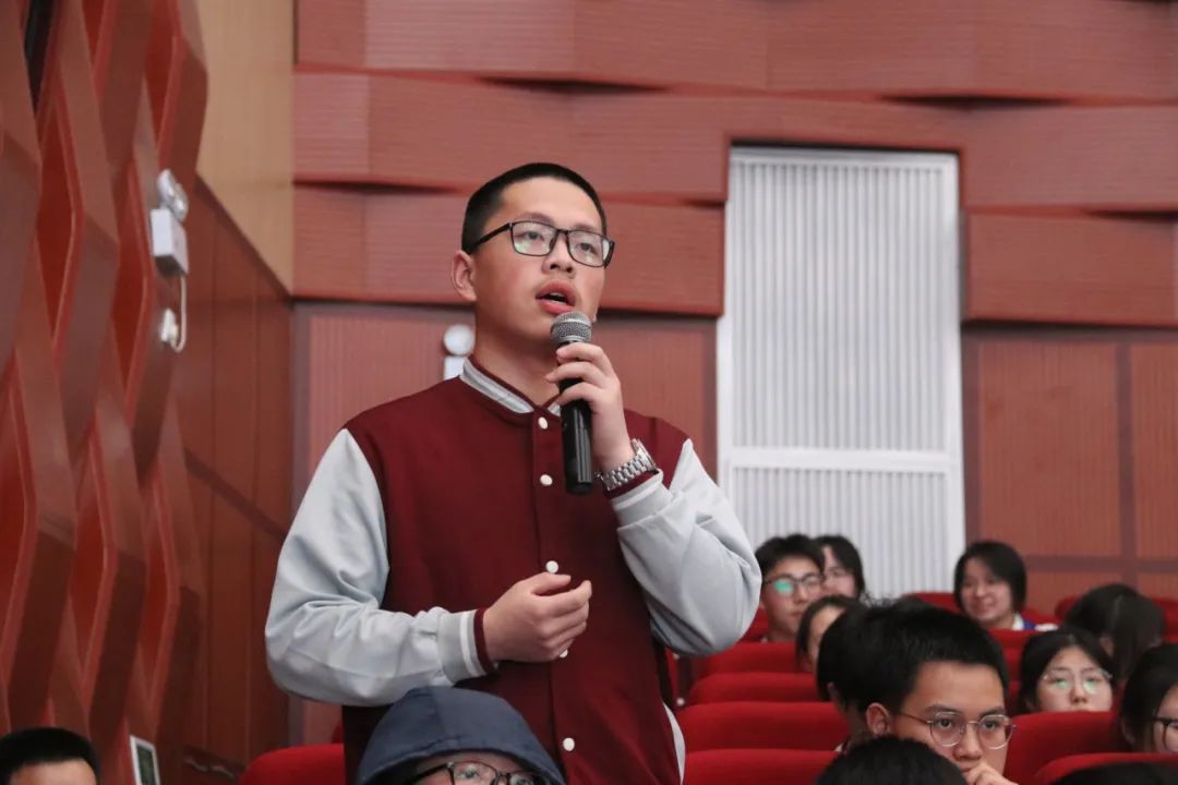 【博雅大讲堂·新高考】拨云开雾,理性看每一个可能的选择键||南昌市第一中学开展高考模拟志愿填报指导讲座 第28张 【博雅大讲堂·新高考】拨云开雾,理性看每一个可能的选择键||南昌市第一中学开展高考模拟志愿填报指导讲座 第28张