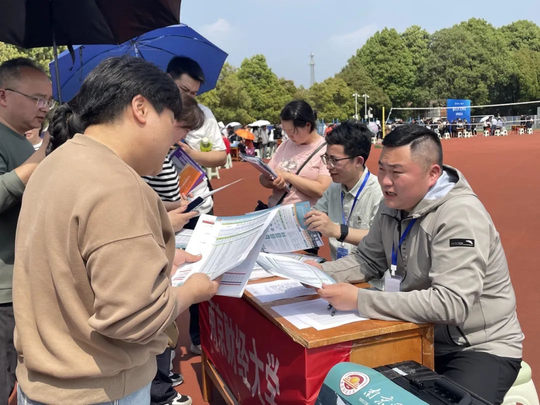 有关新高考!78所高校在百年一中展开一场筑梦之约! 第12张
