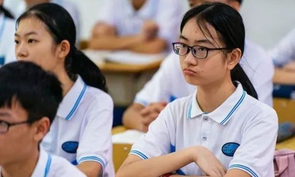 中考政策来了!将于2024年执行,下一届中学生难掩自己内心激动 第3张