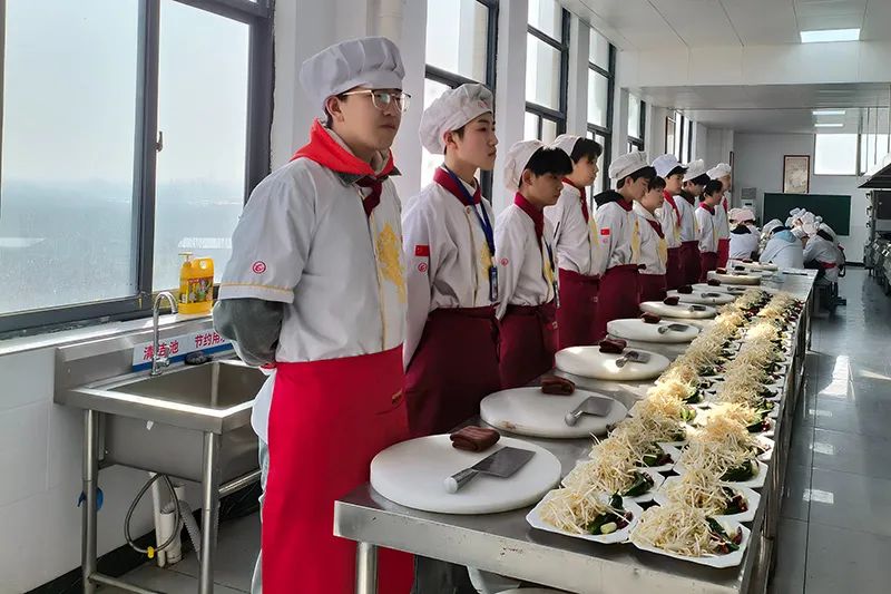 【事关中考】一模启动!没有把握上普通高中,选择职校优势更多! 第1张