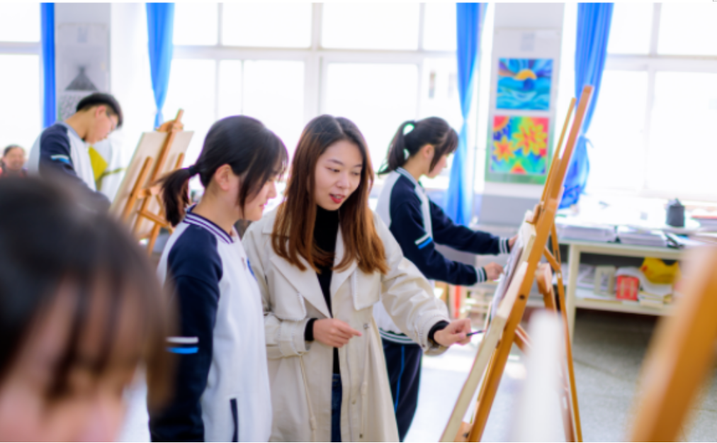 【工贸招生】职教高考 | 圆本科梦——职普融通实验班 计算机平面设计 第16张 【工贸招生】职教高考 | 圆本科梦——职普融通实验班 计算机平面设计 第16张