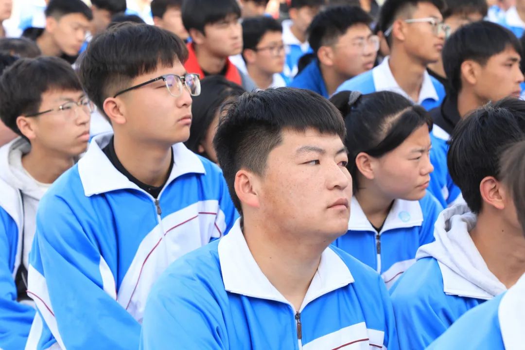 决胜高考 圆梦大学——靖边七中2024届高考冲刺50天动员大会 第4张