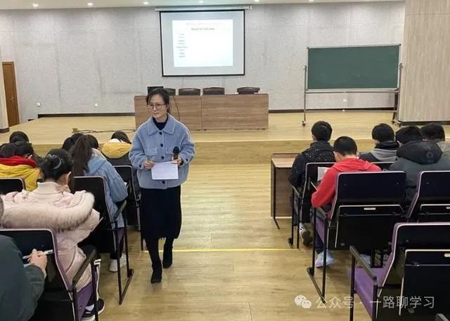 高考阅卷出现“奶酪体”,在电脑上原形毕露,语文老师直言不想看 第1张 高考阅卷出现“奶酪体”,在电脑上原形毕露,语文老师直言不想看 第1张