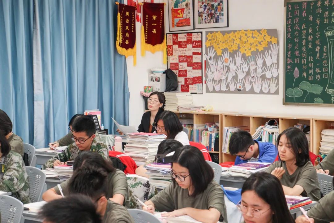 聚焦中考,助力成长|广大附中教育集团初三教师莅临我校指导初三中考备考 第12张 聚焦中考,助力成长|广大附中教育集团初三教师莅临我校指导初三中考备考 第12张