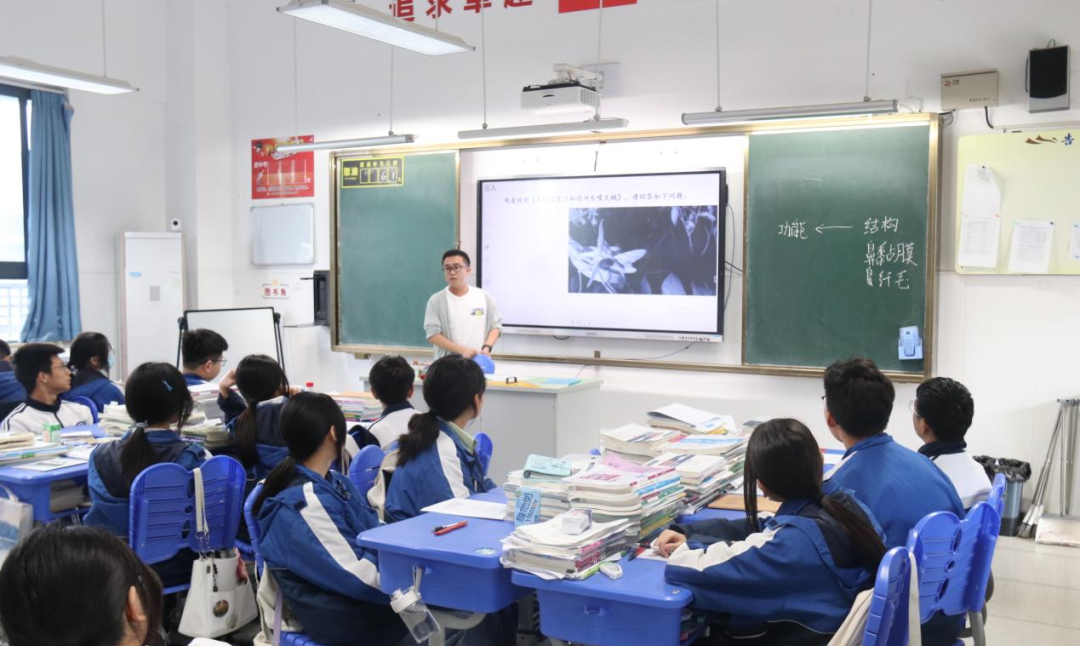 交流共讨备中考,名家点拨助成长——记浙江师范大学附属嘉善实验学校城乡教育共同体中考复习研讨活动 第17张 交流共讨备中考,名家点拨助成长——记浙江师范大学附属嘉善实验学校城乡教育共同体中考复习研讨活动 第17张