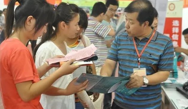 初中生迎来好消息:中考改革于2024年正式实行,升学不再是难题? 第3张