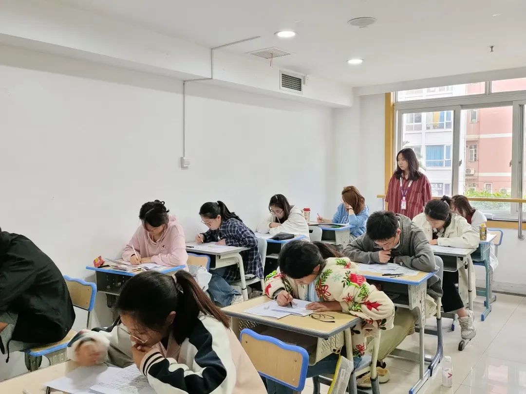 高考前最后冲刺,拼的就是这3件事!成功“逆袭”变“学霸”! 第1张 高考前最后冲刺,拼的就是这3件事!成功“逆袭”变“学霸”! 第1张