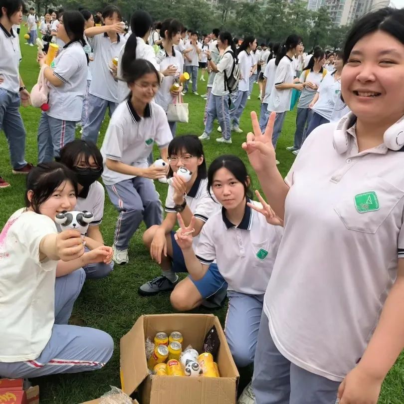 助力高考  与梦同行 —四会中学2024届高三学生减压赋能活动 第20张