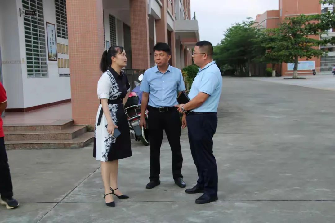 凝心聚力备中考,携手交流创新篇| 文昌市翁田中学赴文昌市文西中学开展中考备考交流活动 第2张