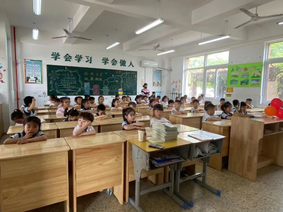嗨!小学——长安路幼儿园大班参观小学活动 第12张 嗨!小学——长安路幼儿园大班参观小学活动 第12张