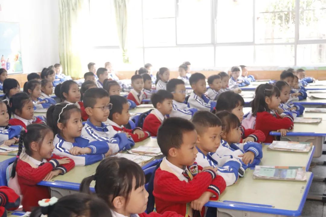 趣探小学,幼见成长——西昌市第二小学迎接红玉幼儿园参观活动 第15张