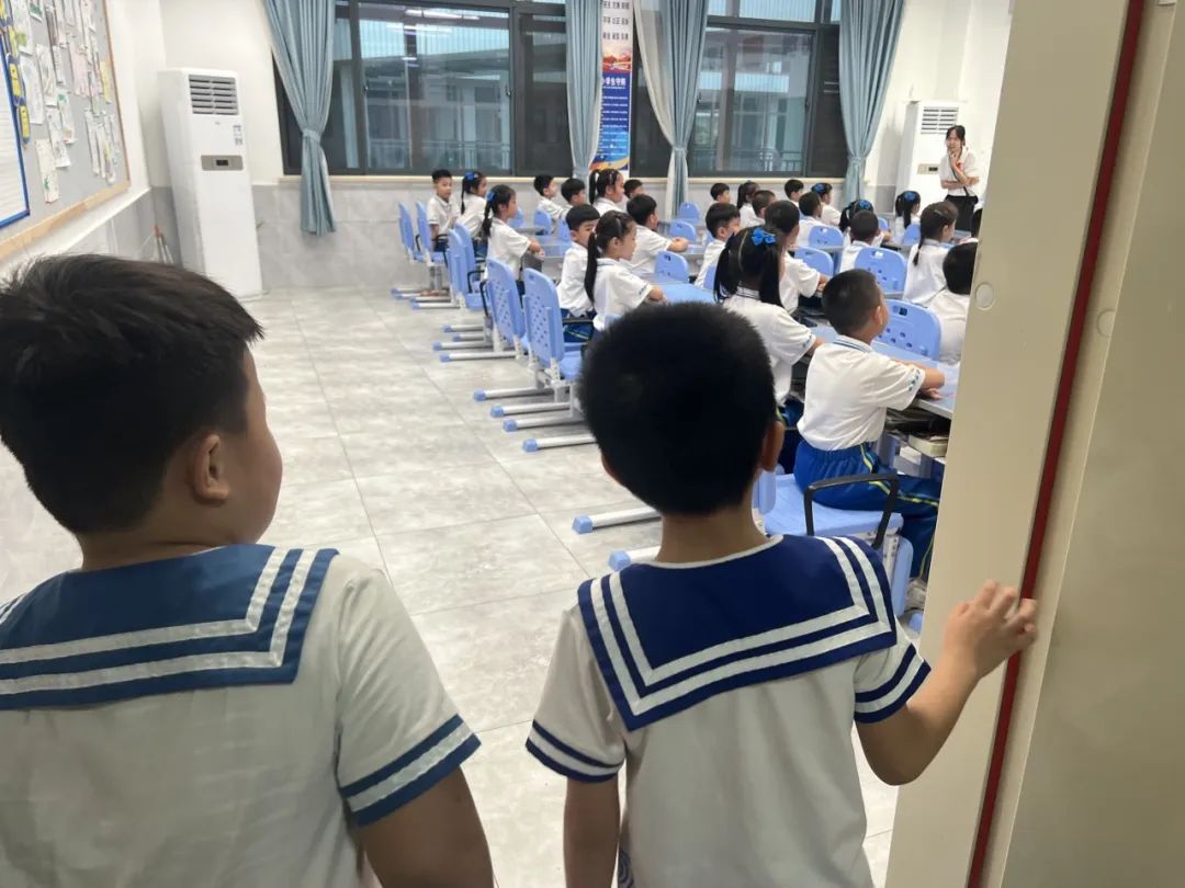 【学前教育宣传月】探小学之趣 赴成长之约——三亚市第一幼儿园走进小学活动 第91张