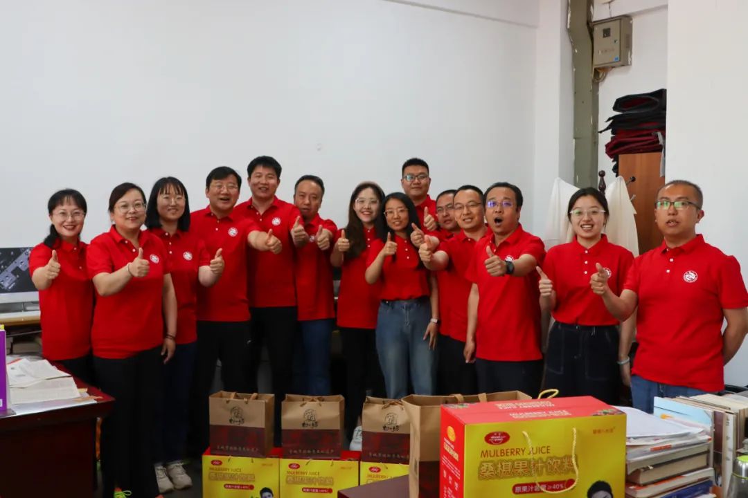 红色力量助燃高考!一中加油! 第3张 红色力量助燃高考!一中加油! 第3张