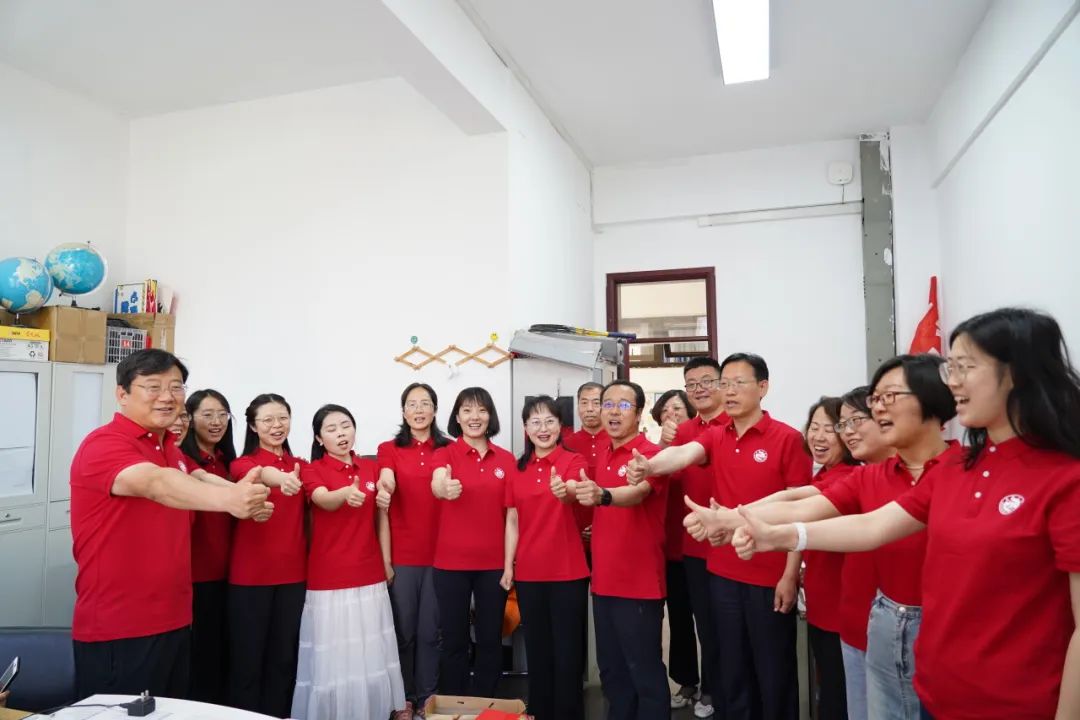 红色力量助燃高考!一中加油! 第1张 红色力量助燃高考!一中加油! 第1张