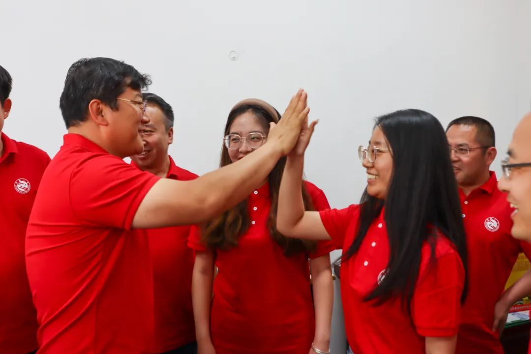 红色力量助燃高考!一中加油! 第6张 红色力量助燃高考!一中加油! 第6张
