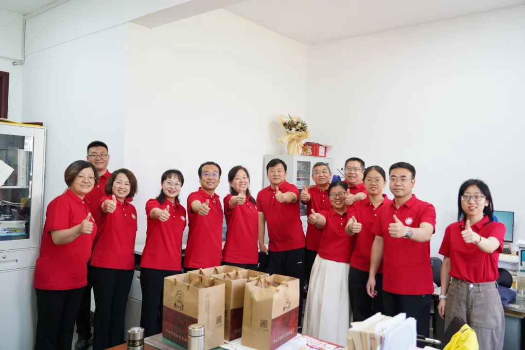 红色力量助燃高考!一中加油! 第9张 红色力量助燃高考!一中加油! 第9张