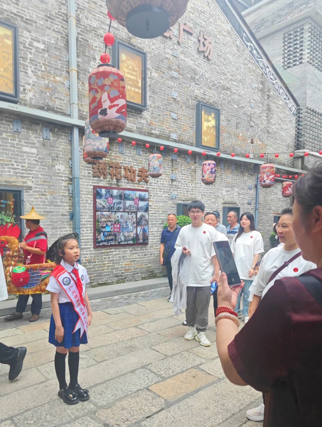 少先队 | 林凤娥小学红领巾讲解员到永庆坊开展非遗文化志愿宣讲活动 第11张 少先队 | 林凤娥小学红领巾讲解员到永庆坊开展非遗文化志愿宣讲活动 第11张