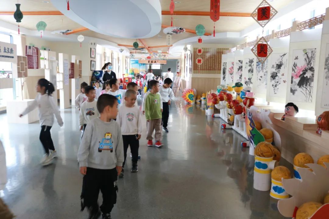 【全环境立德树人•观海动态】你好,小学——我园大班参观实验小学活动 第23张 【全环境立德树人•观海动态】你好,小学——我园大班参观实验小学活动 第23张