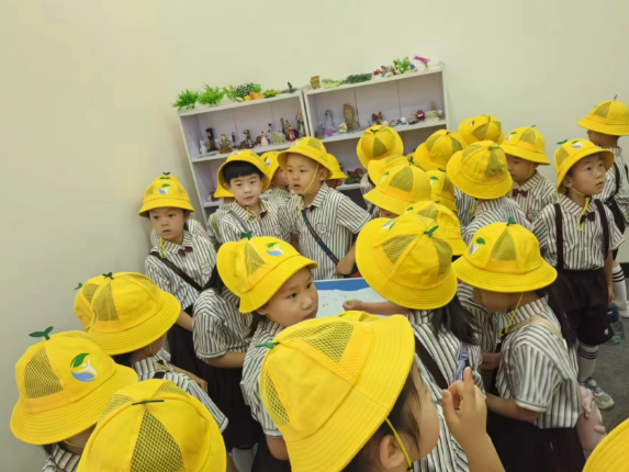 【初探小学 助力成长】  维也纳幼儿园参观甲骨文小学 第16张