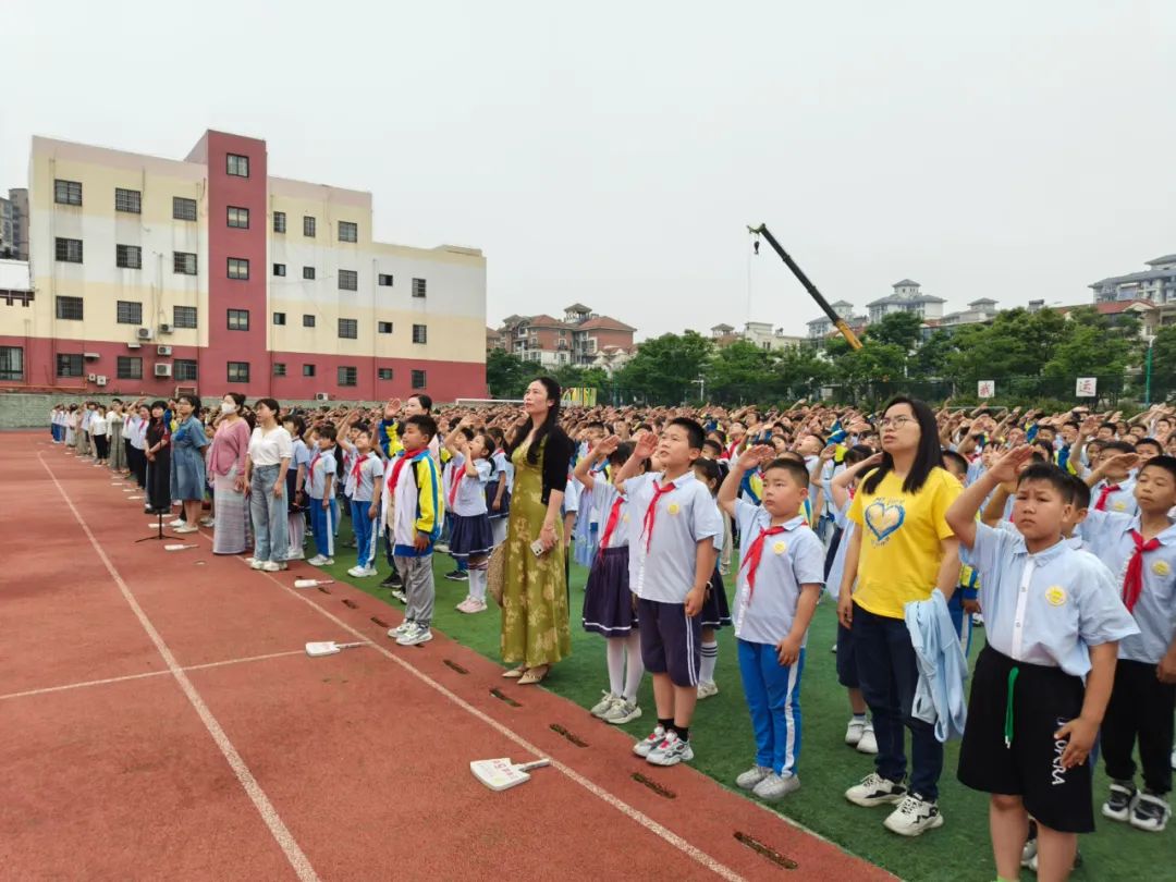 【雏鹰展翅】永明小学、齐山小学第十三周升旗仪式 第10张
