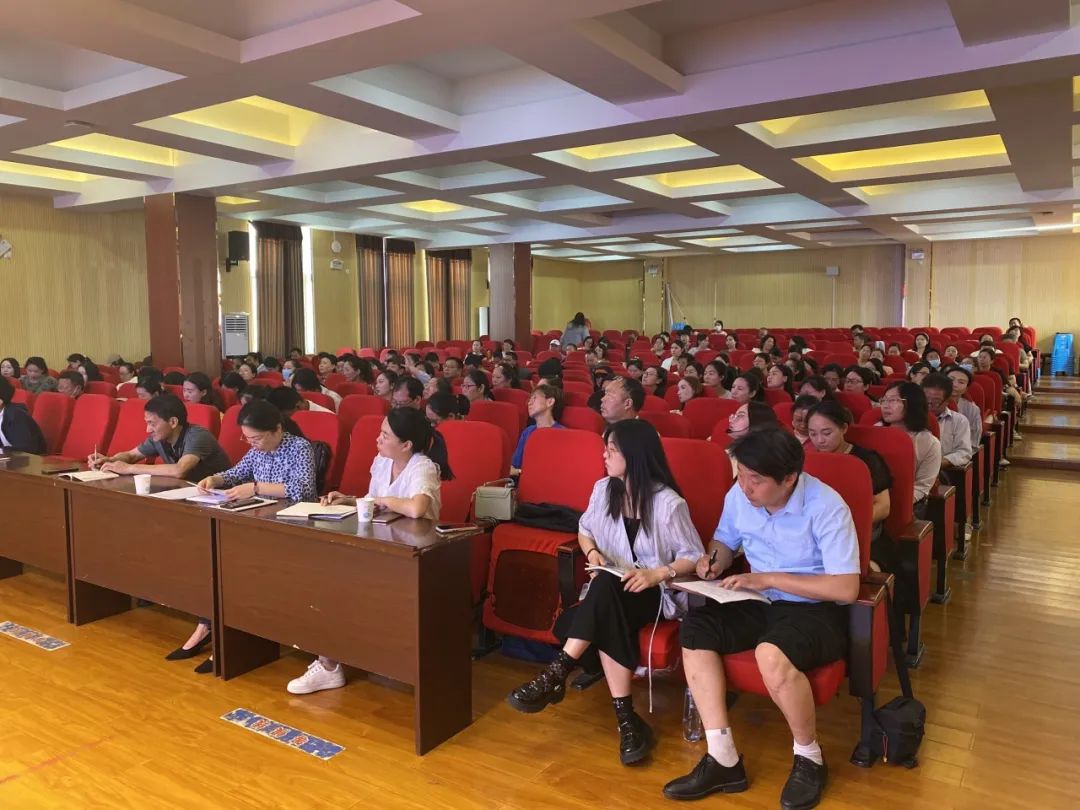 外学内享,教学相长——学生路小学承办2024年焦作市小学科学优质课观摩研讨会 第25张 外学内享,教学相长——学生路小学承办2024年焦作市小学科学优质课观摩研讨会 第25张