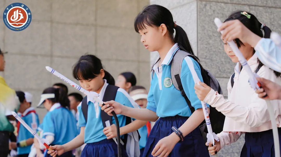 兴平十一建小学 ||【走进创客空间 探索科技奥秘】人工智能主题研学活动圆满完成! 第8张 兴平十一建小学 ||【走进创客空间 探索科技奥秘】人工智能主题研学活动圆满完成! 第8张