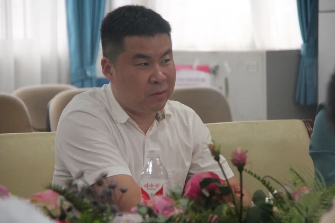东郡小学迎接芙蓉区人大常委会伍艳飞主任以及 市、区人大代表一行调研视察 第22张 东郡小学迎接芙蓉区人大常委会伍艳飞主任以及 市、区人大代表一行调研视察 第22张
