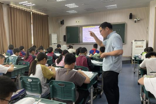 任务驱动学习,思维替代接收——松溪小学2023学年第2学期课堂节高段语文专场教研活动 第8张 任务驱动学习,思维替代接收——松溪小学2023学年第2学期课堂节高段语文专场教研活动 第8张