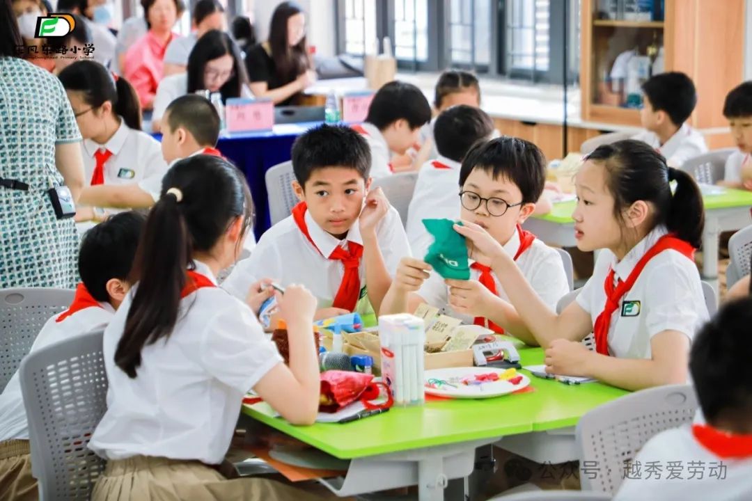 【小学劳动专场报道】教育部义务教育改革实验区(广州越秀)建设工作推进会小学“固基”工程专场 第11张 【小学劳动专场报道】教育部义务教育改革实验区(广州越秀)建设工作推进会小学“固基”工程专场 第11张