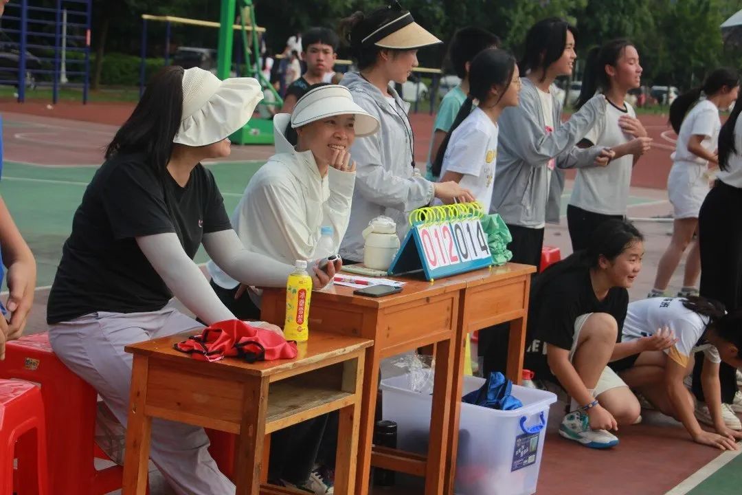 柳州市阳和第二小学2024年春季学期趣味运动会 第46张 柳州市阳和第二小学2024年春季学期趣味运动会 第46张