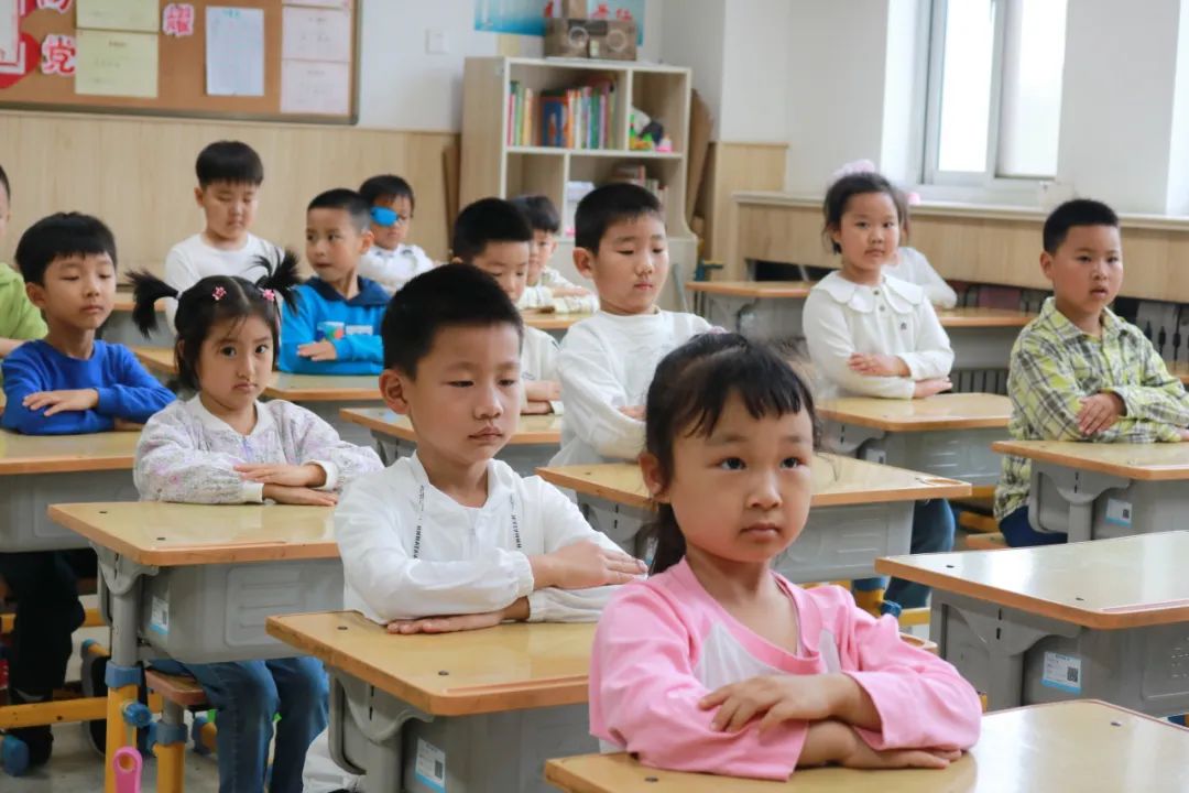 【全环境立德树人•观海动态】你好,小学——我园大班参观实验小学活动 第30张 【全环境立德树人•观海动态】你好,小学——我园大班参观实验小学活动 第30张