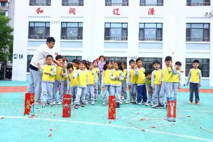 【和乐辽源•幼小衔接】初探小学 礼遇成长——青岛辽源路小学幼小衔接校园开放日活动侧记 第20张 【和乐辽源•幼小衔接】初探小学 礼遇成长——青岛辽源路小学幼小衔接校园开放日活动侧记 第20张