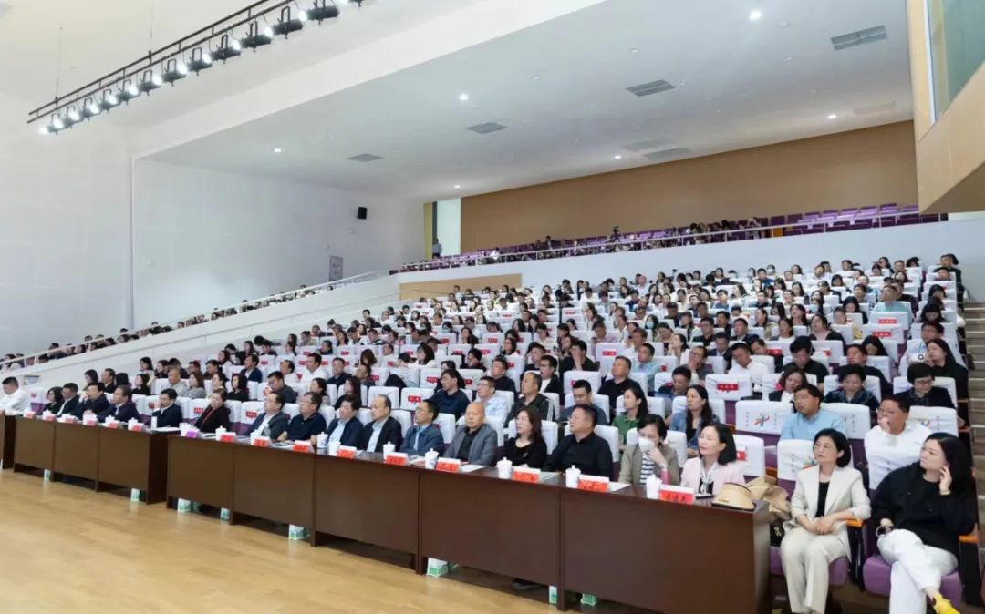 【东小长江路】南通市基础教育(小学)课程改革第二十二次现场推进会暨立学课堂推进会在海门区东洲小学长江路校区举行 第5张