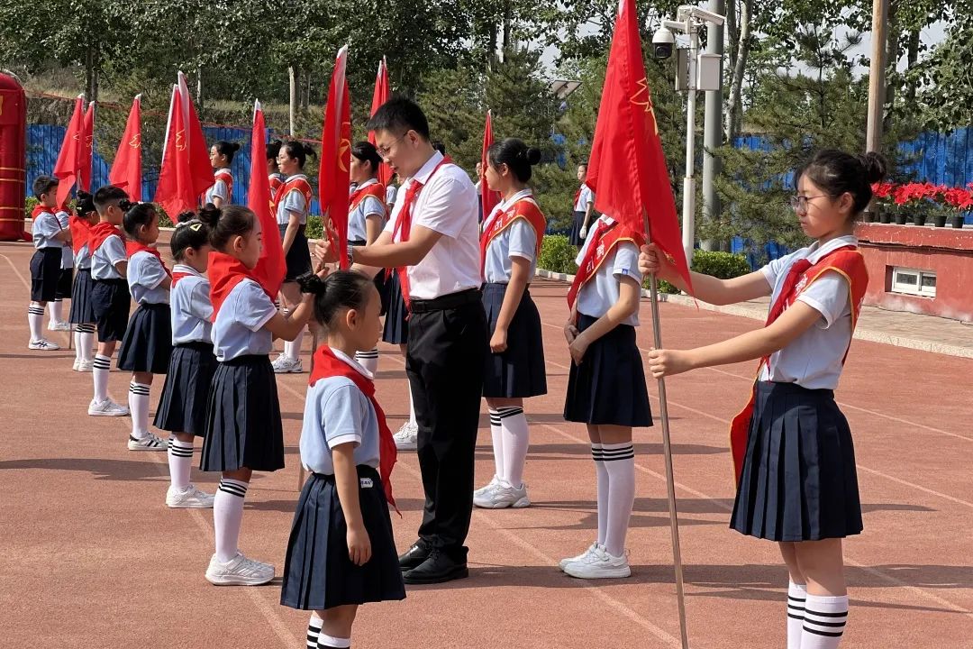 离石区廷亮小学少先队2024年入队系列活动纪实 第82张 离石区廷亮小学少先队2024年入队系列活动纪实 第82张