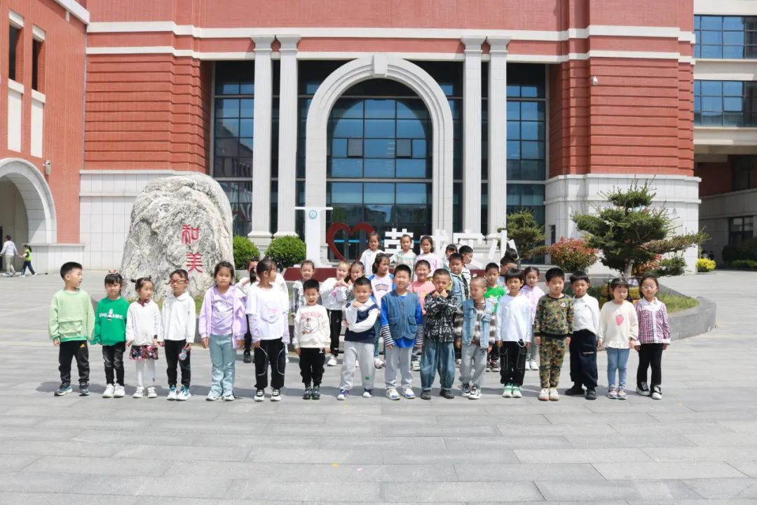【全环境立德树人•观海动态】你好,小学——我园大班参观实验小学活动 第39张 【全环境立德树人•观海动态】你好,小学——我园大班参观实验小学活动 第39张