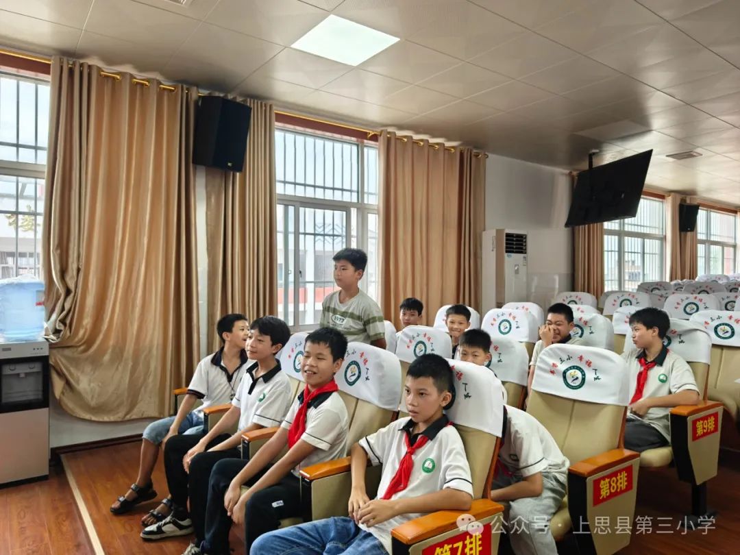 【书香•德育】上思县第三小学2024年法制教育讲座暨校园暴力和校园欺凌防范教育会 第3张