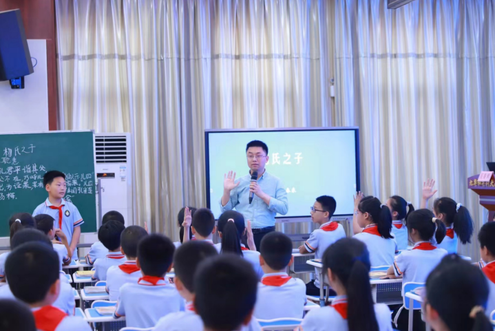 湖南省湘江新区小学语文校本研修领衔者高端研修课堂观摩活动在九华和平科大小学隆重举行 第2张