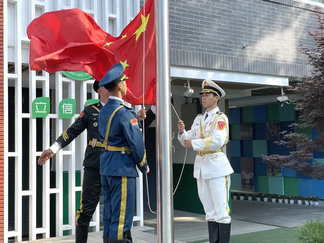 【回声嘹亮·德育】南京市回龙桥小学举行第八届绿色国防节开幕式 第6张 【回声嘹亮·德育】南京市回龙桥小学举行第八届绿色国防节开幕式 第6张