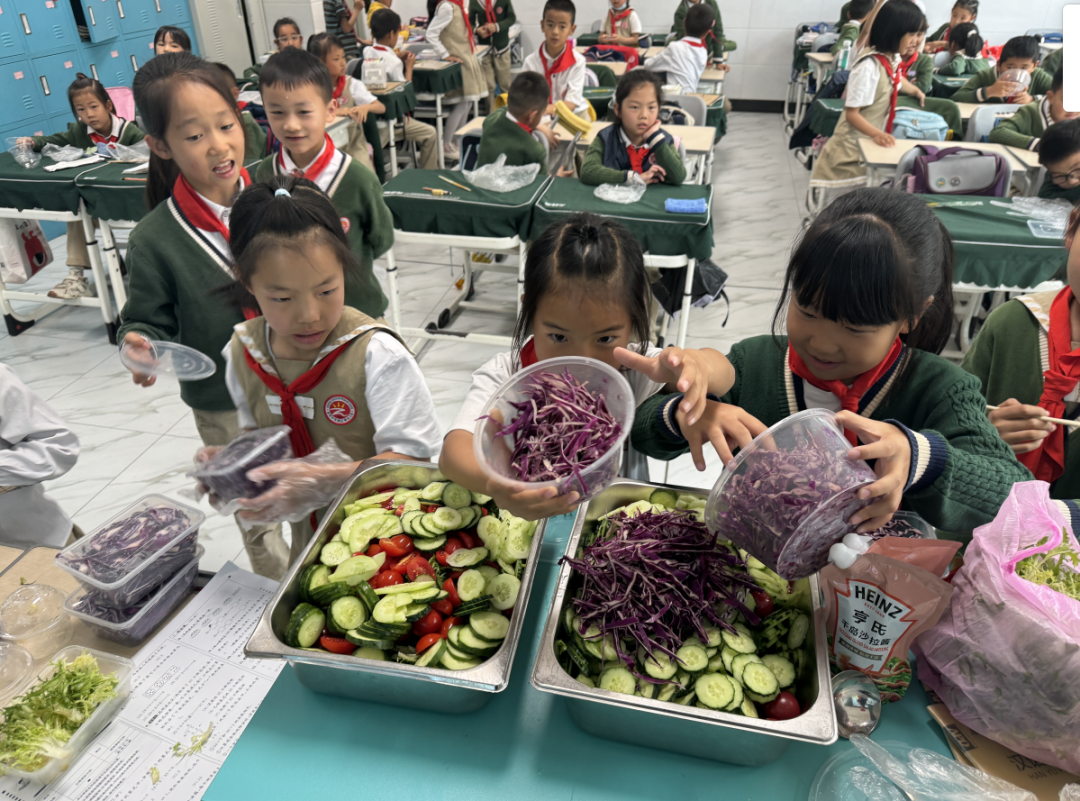 曙光小学珥季路校区举办“小满·神秘之旅”活动 第9张 曙光小学珥季路校区举办“小满·神秘之旅”活动 第9张