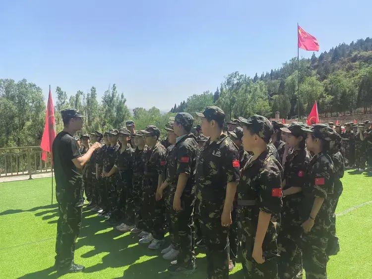 太原市第三实验小学开展“ 共筑国防梦,厚植爱国情”国防教育研学活动 第8张