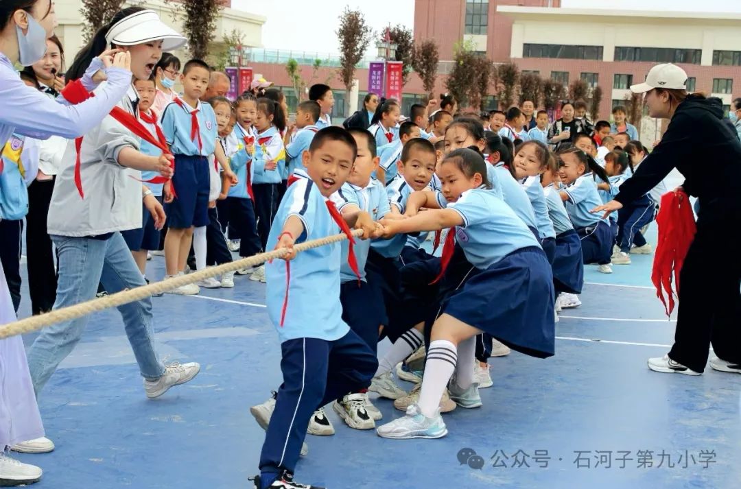 石河子第九小学“龙图大展 青衿致远”首届体艺节暨建校两周年庆典 第48张 石河子第九小学“龙图大展 青衿致远”首届体艺节暨建校两周年庆典 第48张