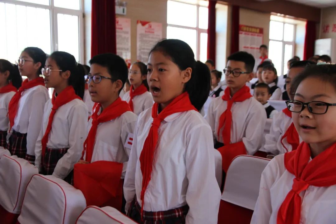 【柳河县胜利小学】“我和祖国共成长”一年级分批入队仪式 第7张 【柳河县胜利小学】“我和祖国共成长”一年级分批入队仪式 第7张