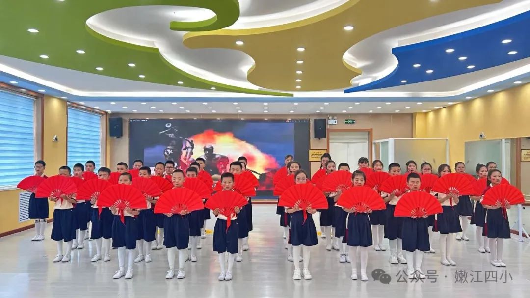 红领巾爱祖国——第四小学“迎六一”合唱比赛 第10张