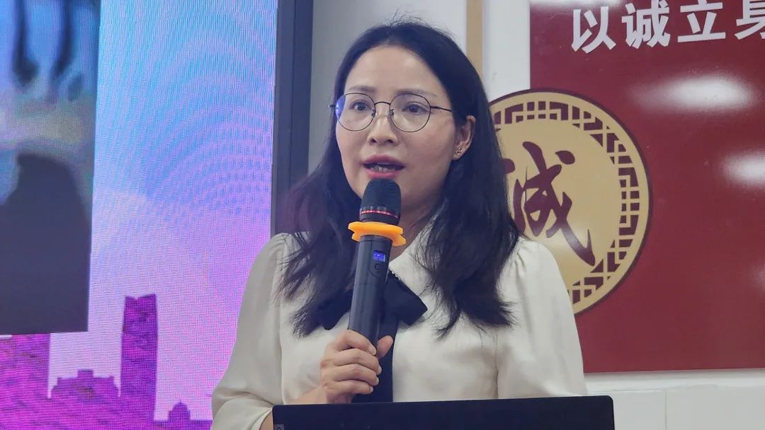 【心理专家临指导,家校联合迎中考】湖里中学毕业班家长缓解中考压力专题讲座 第4张 【心理专家临指导,家校联合迎中考】湖里中学毕业班家长缓解中考压力专题讲座 第4张