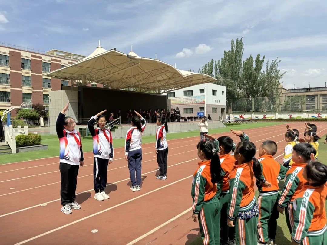 【特色活动】小学初体验  衔接促成长——安宁区幼儿园幼小衔接系列活动之走进小学 第9张