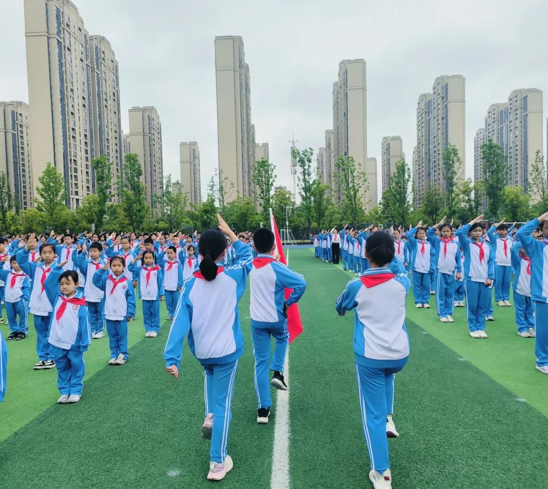 红领巾爱祖国——2024年萍乡市翠湖小学新队员入队仪式 第42张
