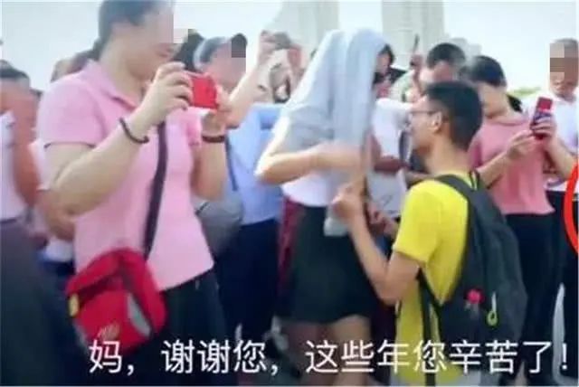 他出考场后“跪地谢母”,高考635分却放弃985名校,如今过得咋样 第2张